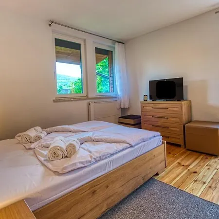 Domek W Gorach Zdroj Otel *