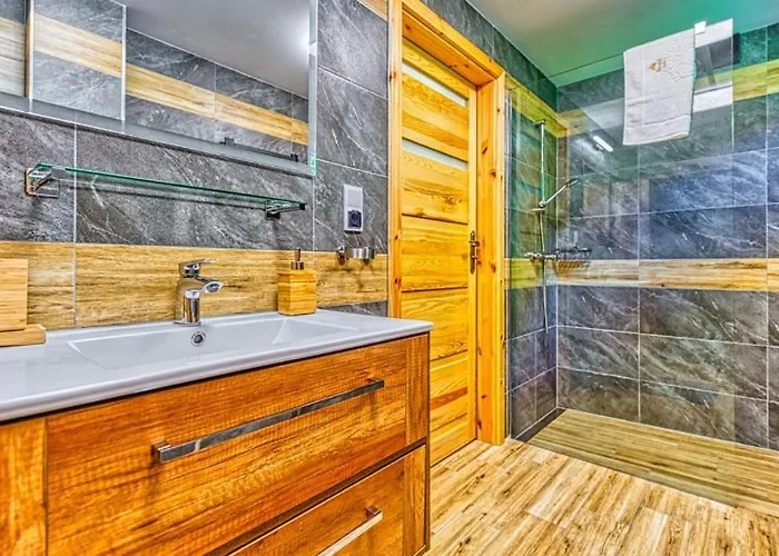 Otel Domek W Gorach Zdroj